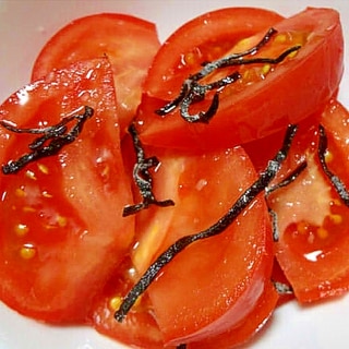 トマトの塩昆布胡麻油和え